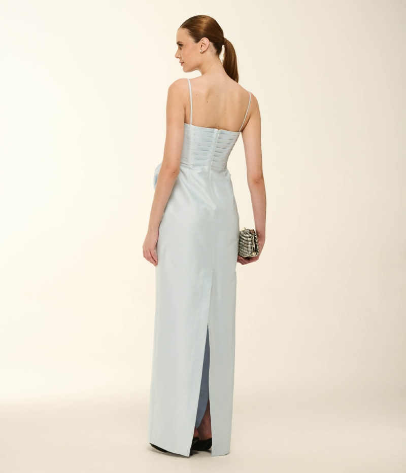 VESTIDO LONGO EM SHANTUNG COM FLOR ESCULTURAL
