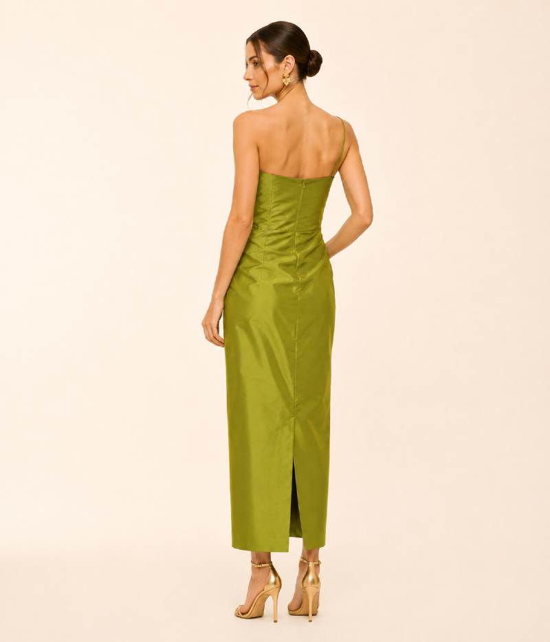 VESTIDO MIDI EM TAFETÁ DE UM OMBRO SÓ COM BABADOS