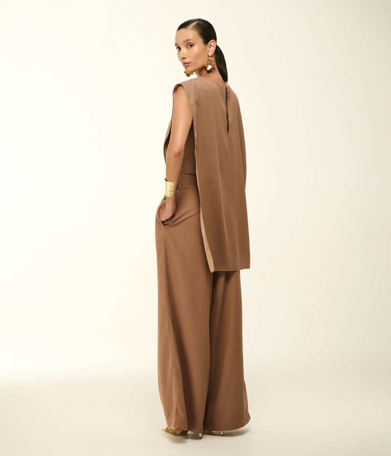 CONJUNTO EM CREPE COM BLUSA CAPA E CALÇA PANTALONA