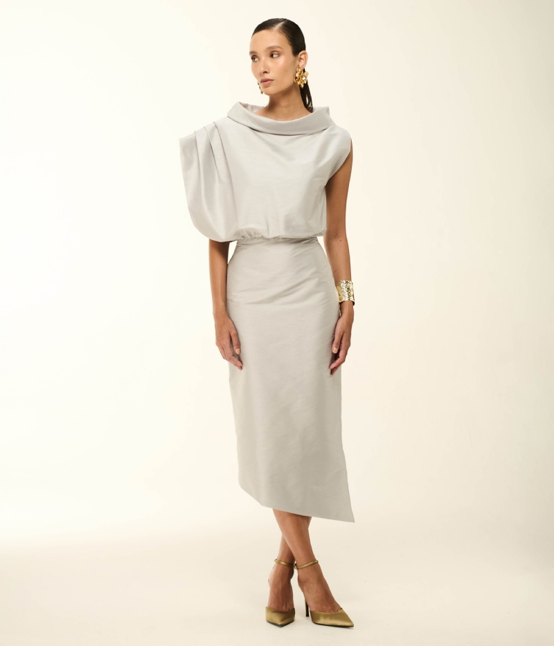 VESTIDO MIDI EM SHANTUNG COM GOLA ESTRUTURADA