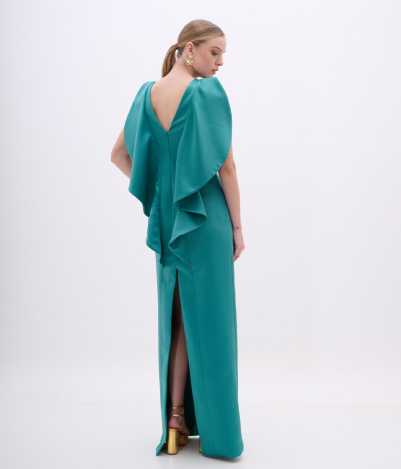 VESTIDO LONGO COM MANGAS ESCULTURAIS E DECOTE V NAS COSTAS