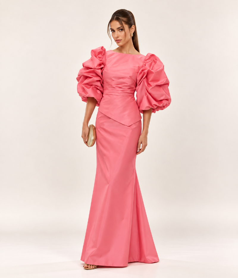 VESTIDO LONGO COM MANGAS VOLUMOSAS