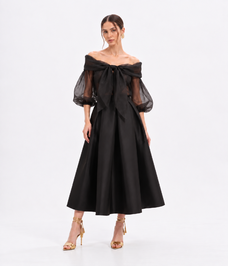 BLUSA DE ORGANZA OMBRO A OMBRO COM LAÇO FRONTAL E MANGAS VOLUMOSAS