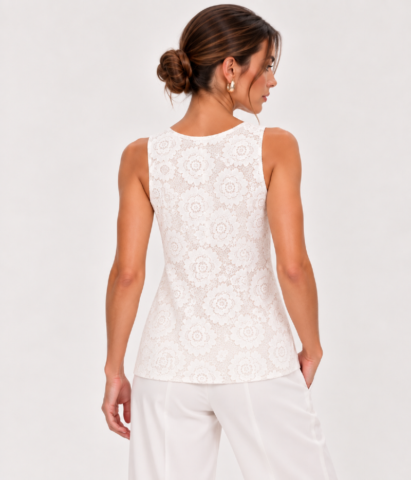 BLUSA EM RENDA FLORAL COM FORRO