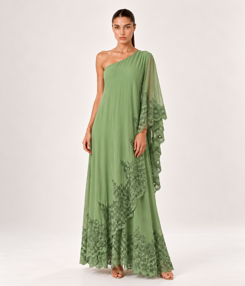 VESTIDO LONGO ASSIMÉTRICO EM TULE COM RENDA