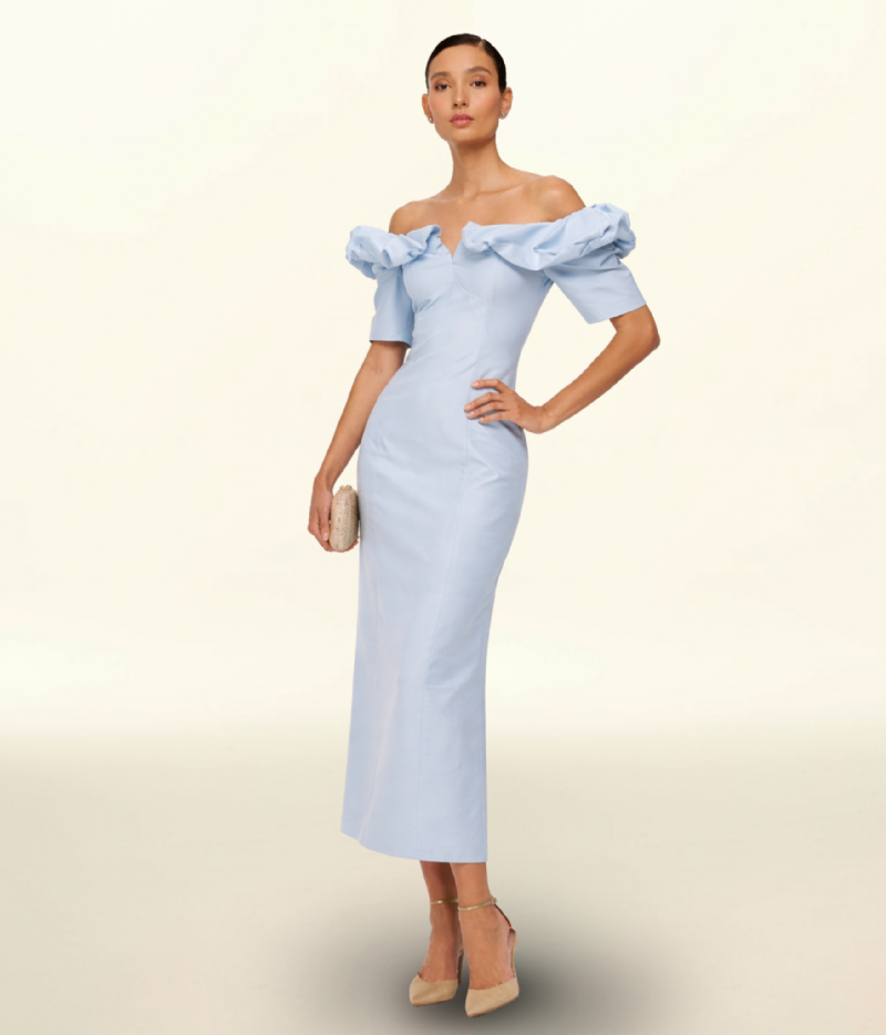 VESTIDO OFF-THE-SHOULDER EM SHANTUNG COM BABADOS VOLUMOSOS 