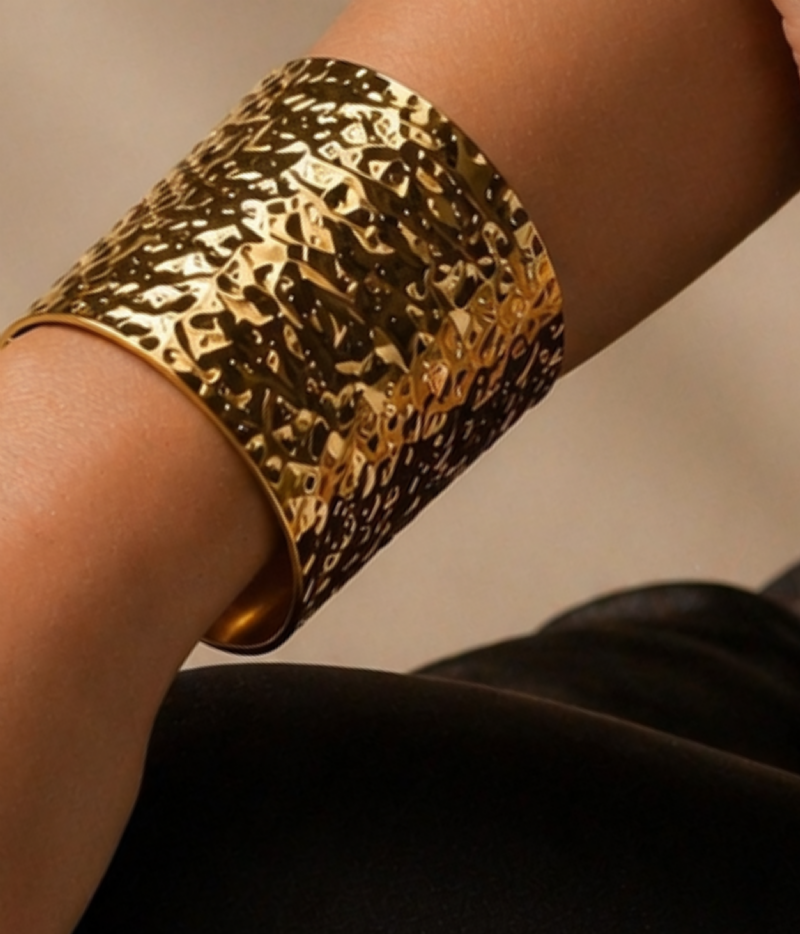 BRACELETE DOURADO PEPITAS