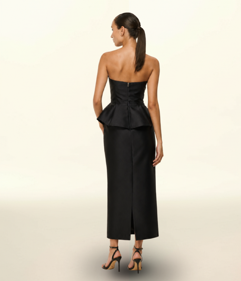 VESTIDO LONGO EM ZIBELINE COM PEPLUM ESTRUTURADO E DECOTE CORAÇÃO